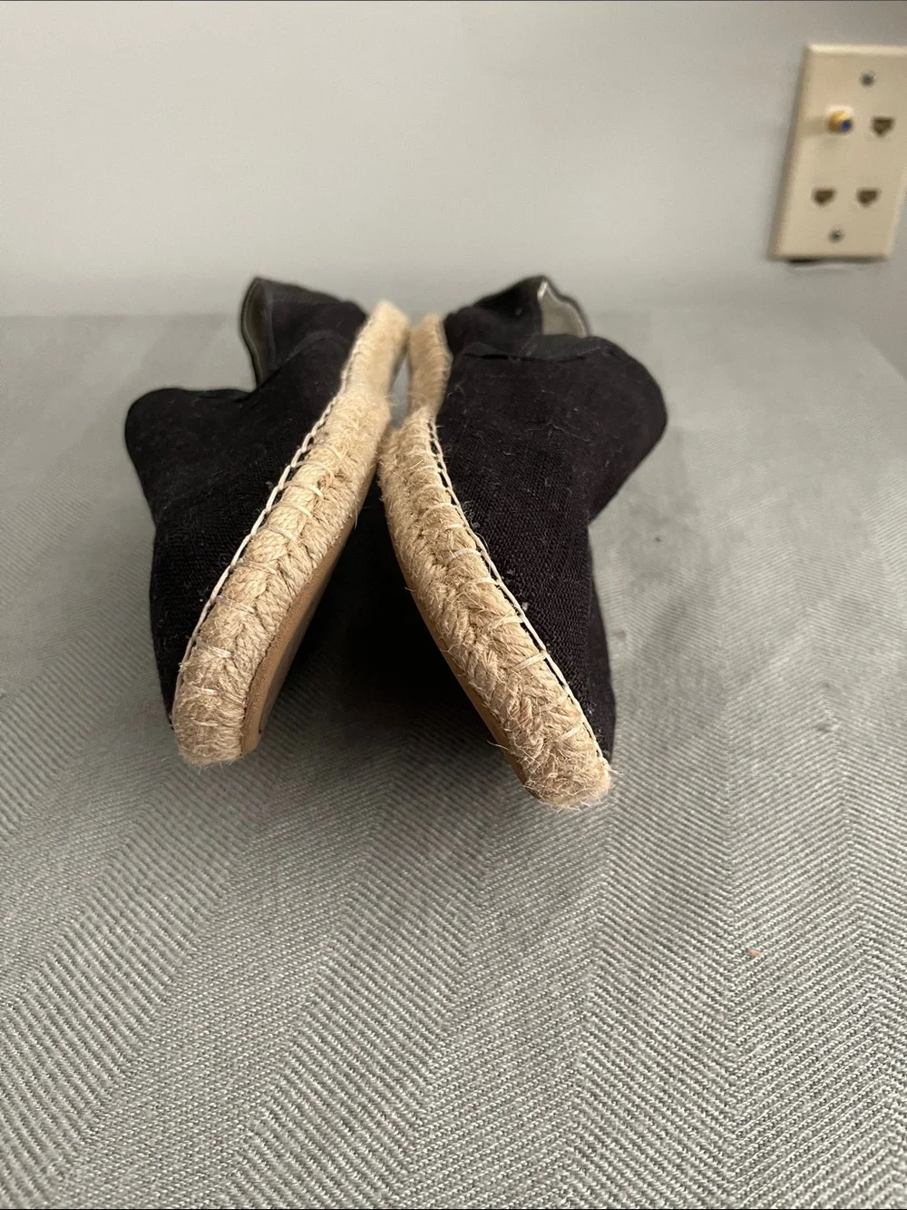 Shoe Bundle Lot of 3: Jessica Simpson, OluKai, BB - Sz 8